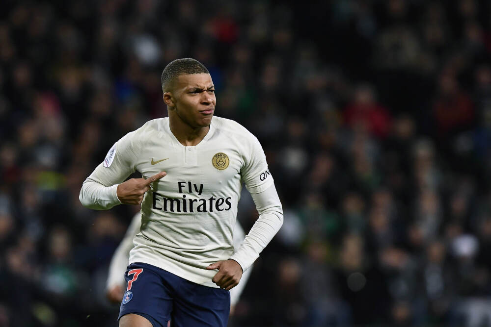 都打饱嗝儿了！克林根篮下连续吃饼 个人连得7分打停独行侠